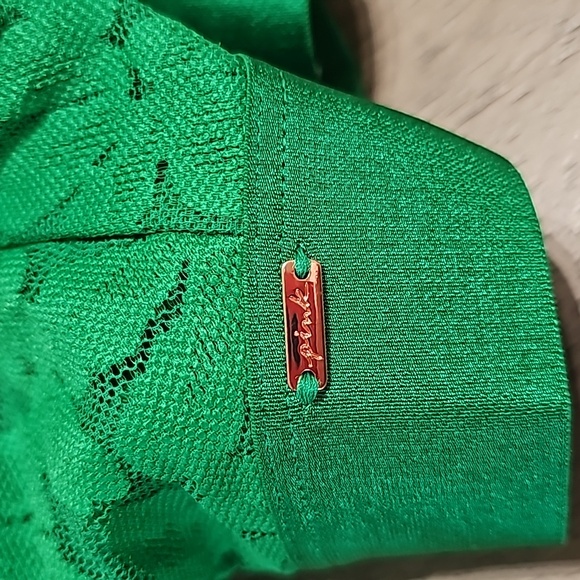 PINK NWOT Victoria's Secret Green Triangle Bralette Size Med 36DD - Picture 3 of 6